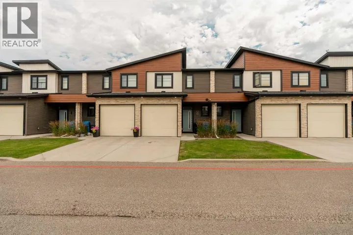 4, 414 Highlands Boulevard W, Lethbridge, Alberta T1J5K5