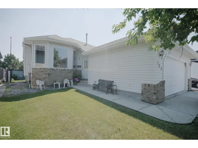 189 FORREST DR, Sherwood Park, Alberta T8A6A9