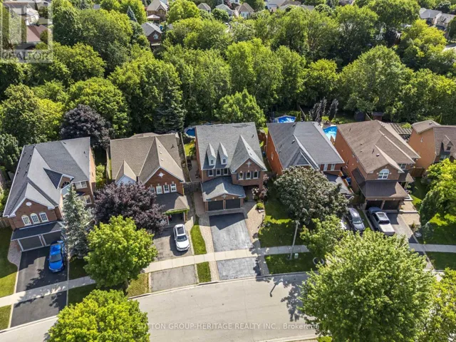 103 GARTSHORE DRIVE, Whitby (Williamsburg), Ontario L1P1N8