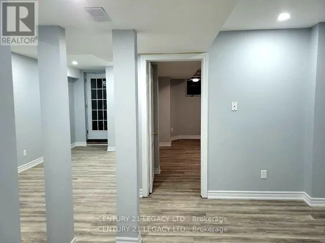 LOWER LEVEL - 21 KILREA WAY, Brampton (Credit Valley), Ontario L6X0P9