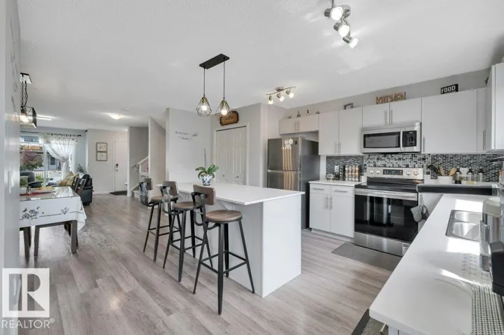 19303 27 AV NW, Edmonton, Alberta T6M1K9
