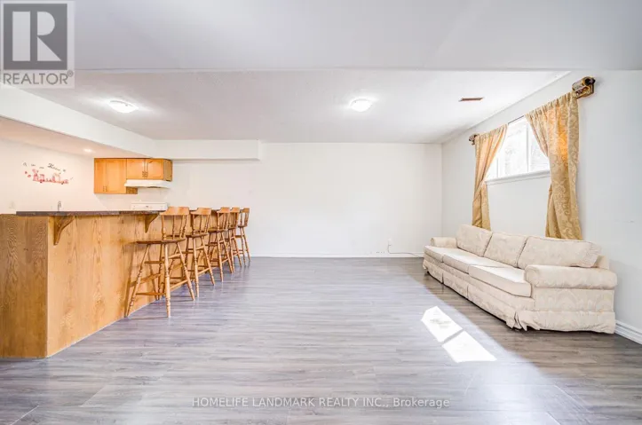 113 OAK AVENUE, Richmond Hill (South Richvale), Ontario L4C6R6