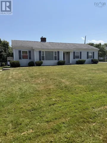 MACDONALD STREET, ANTIGONISH, N.S., Antigonish, Nova Scotia B2G1M6