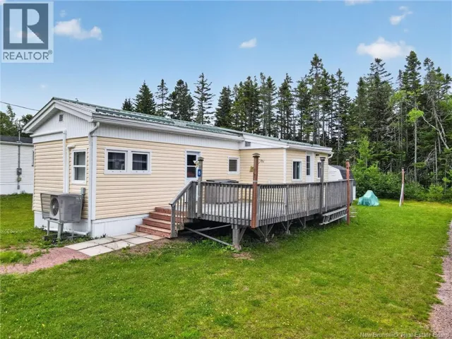 8 Kenneth Street, Sackville, New Brunswick E4L0B9