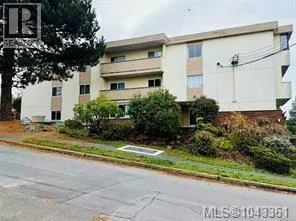 303 1597 Midgard Ave, Saanich, British Columbia V8P2Y2