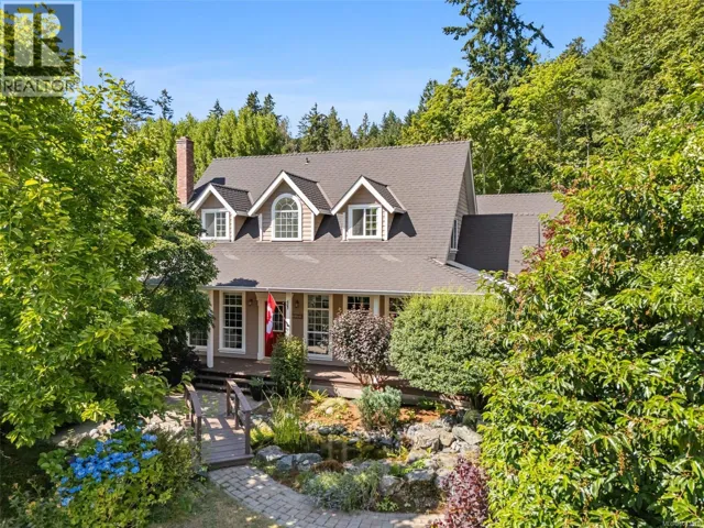 1130 Tatlow Rd, North Saanich, British Columbia V8L5P3