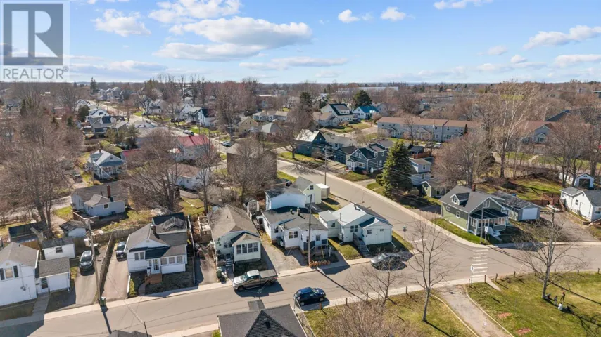9 DESBRISAY Crescent, Charlottetown, Prince Edward Island C1A4H1
