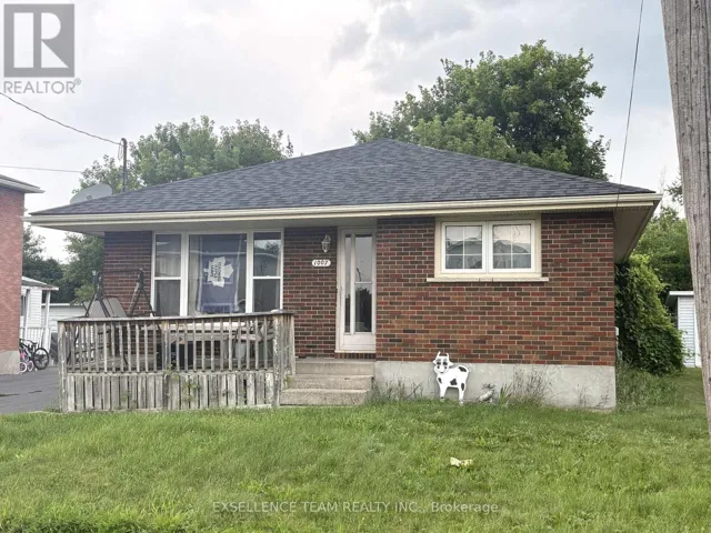 1007 GRAND AVENUE, Cornwall, Ontario K6H4T3