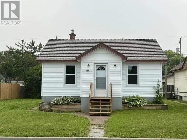 1004 Gore Street W, Thunder Bay, Ontario P7E3T1