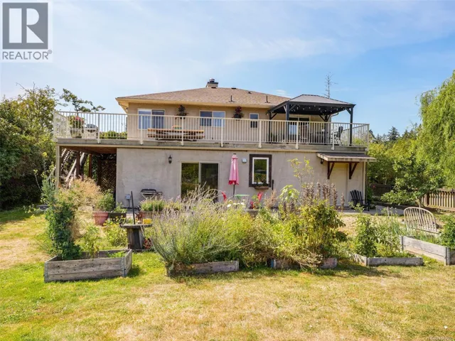 798 Wain Rd, North Saanich, British Columbia V8L5N8