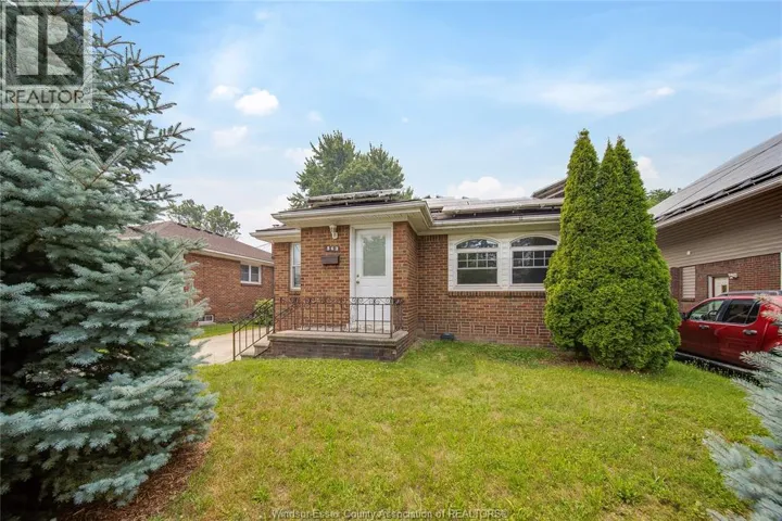 563 INDIAN ROAD, Windsor, Ontario N9C2M5
