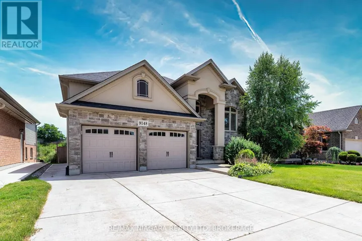 9148 HENDERSHOT BOULEVARD, Niagara Falls (Forestview), Ontario L2H0E3