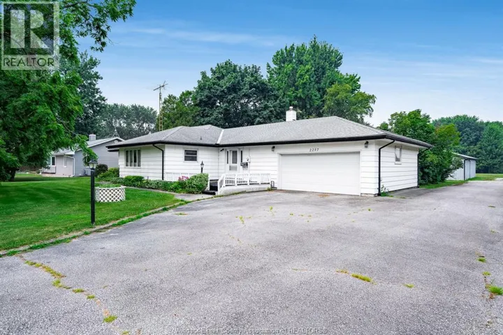 2257 Division ROAD North, Kingsville, Ontario N9Y2Z4