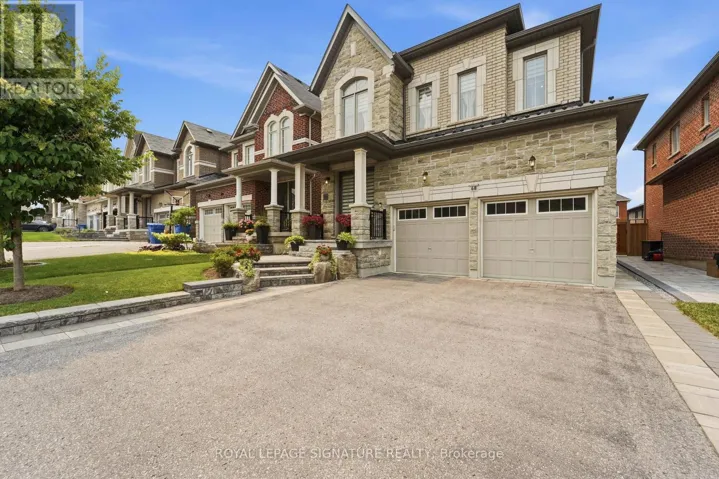 68 DUGGAN STREET, Aurora, Ontario L4G0Y8