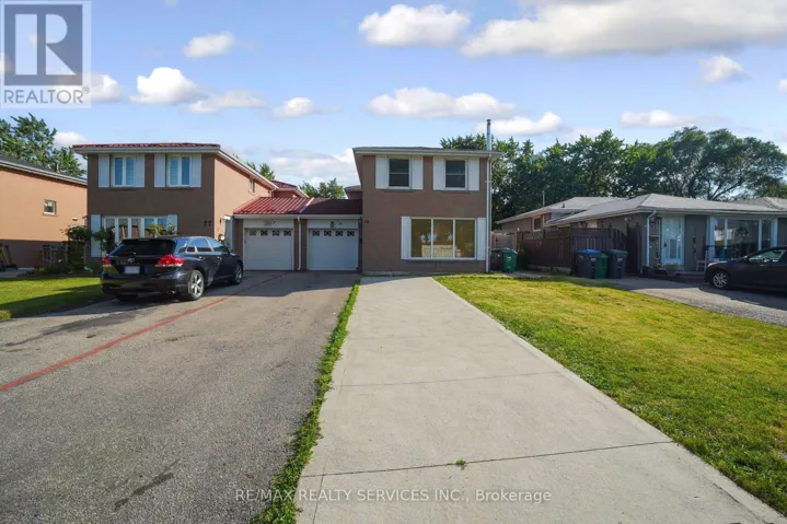 79 CLOVERDALE DRIVE, Brampton (Avondale), Ontario L6T2T5