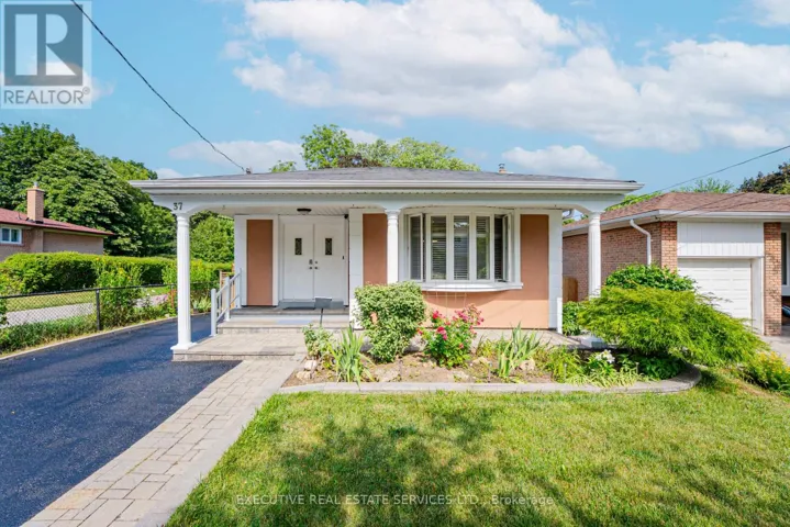 37 RAVENVIEW DRIVE, Toronto (West Hill), Ontario M1E3L9