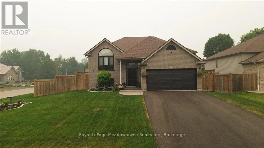 15 SHARPE STREET, Brant (Paris), Ontario N3L4C6