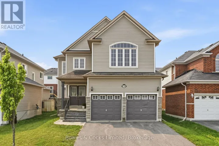 700 TULLY CRESCENT, Peterborough (Monaghan Ward 2), Ontario K9K0A8