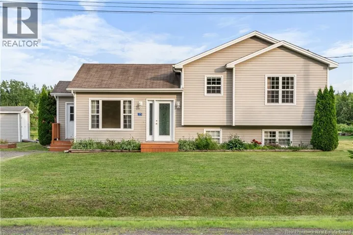25 Clement Avenue, Saint-Antoine, New Brunswick E4V1E3