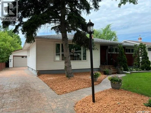 104 MARSH CRESCENT, Regina, Saskatchewan S4S6B4