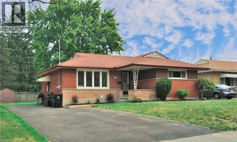 212 DOON Road, Kitchener, Ontario N2G3E2