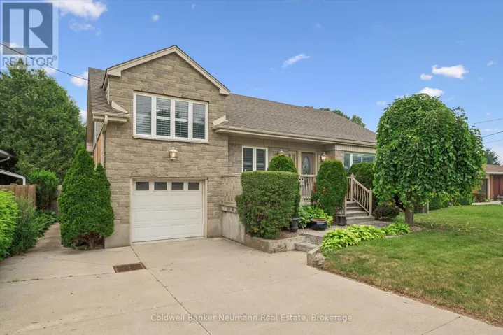 195 VICTORIA ROAD N, Guelph (Grange Road), Ontario N1E5H6