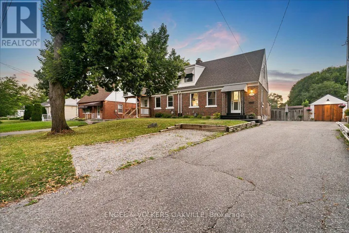 108 LORNE CRESCENT, Kitchener, Ontario N2M3Y5