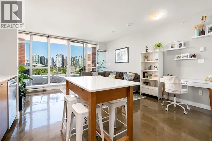 704 221 UNION STREET, Vancouver, British Columbia V6A0B4