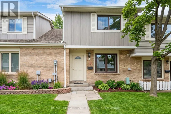 41 - 98 FALCONER DRIVE, Mississauga (Streetsville), Ontario L5N1Y2