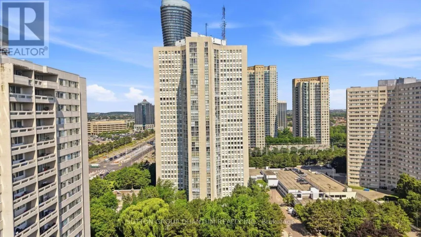 304 - 3650 KANEFF CRESCENT, Mississauga (Mississauga Valleys), Ontario L5A4A1