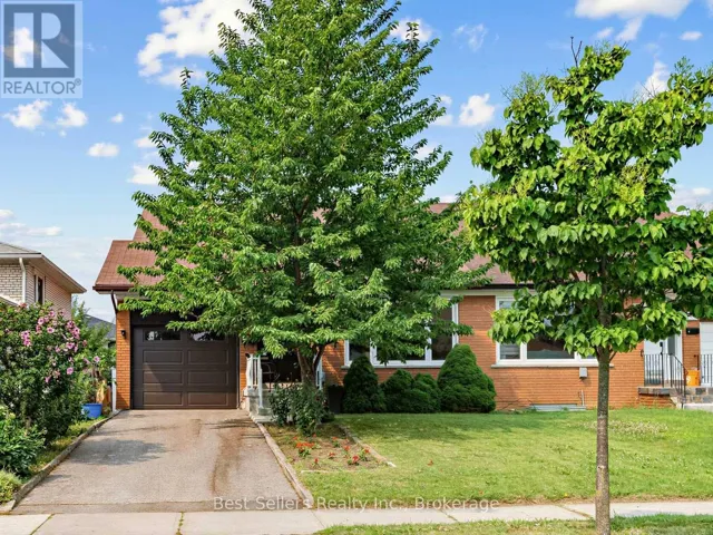 3272 MARLENE COURT, Mississauga (Applewood), Ontario L4X2N5
