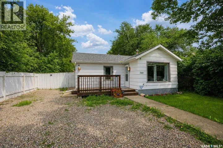 748 5th STREET E, Prince Albert, Saskatchewan S6V0M5