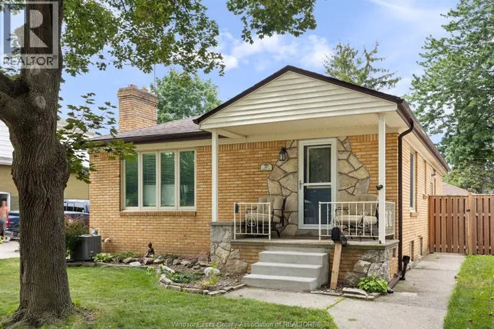 287 ISABELLE PLACE, Windsor, Ontario N8S3A7