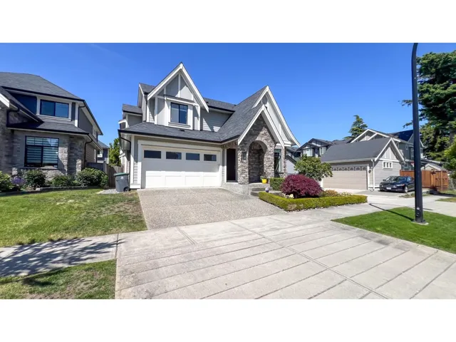 16787 22 AVENUE, Surrey, British Columbia V3Z0M3