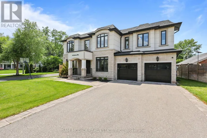 390 SANDHURST DRIVE, Oakville (WO West), Ontario L6L4L3