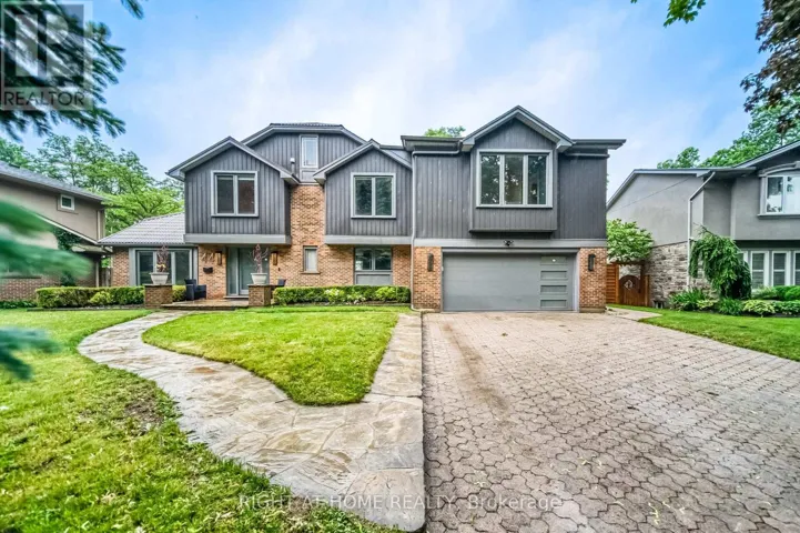44 ROYAL HENLEY BOULEVARD, St. Catharines (Martindale Pond), Ontario L2N4S1