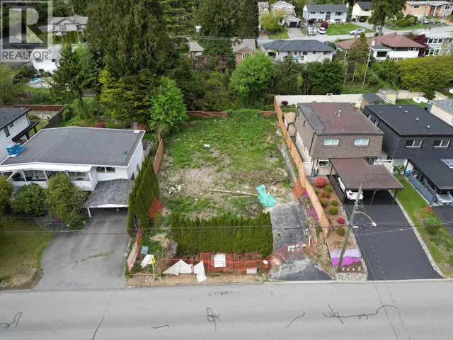 946 MONTROYAL BOULEVARD, North Vancouver, British Columbia V7R2H1