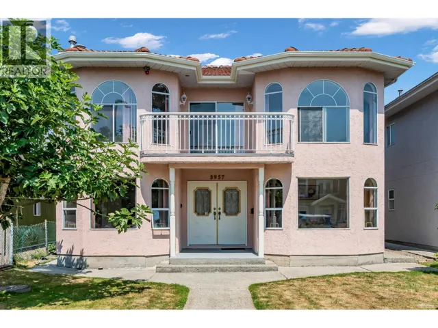 3957 SPRUCE STREET, Burnaby, British Columbia V5G1Y2