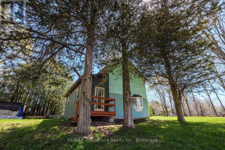 130 CROOKED HILL ROAD, South Bruce Peninsula, Ontario N0H1A0