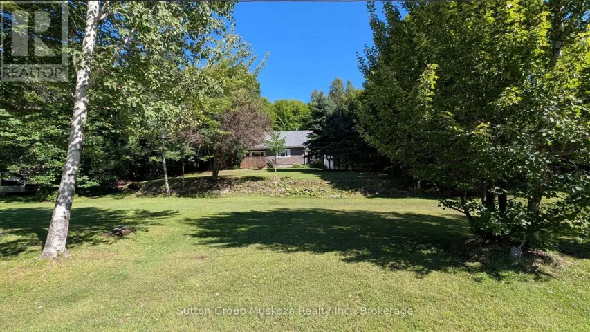 66 HANES ROAD, Huntsville (Chaffey), Ontario P1H1M3