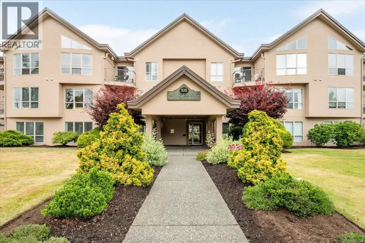 204 335 Hirst Ave W, Parksville, British Columbia V9P2R5