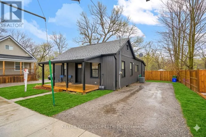 2 OPECHEE STREET, St. Thomas, Ontario N5R1V9