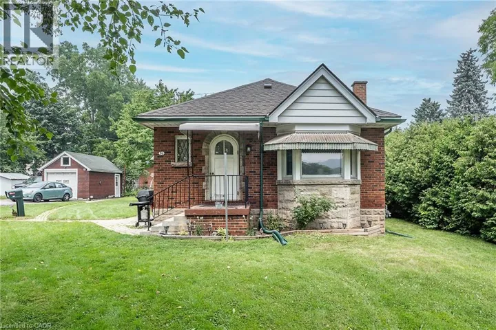 90 OSLER Drive, Dundas, Ontario L9H4B5