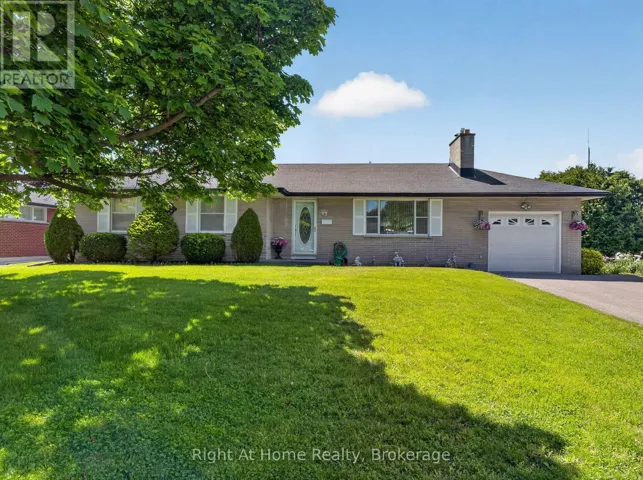 47 CHURCHILL AVENUE, Oshawa (Centennial), Ontario L1G3K5