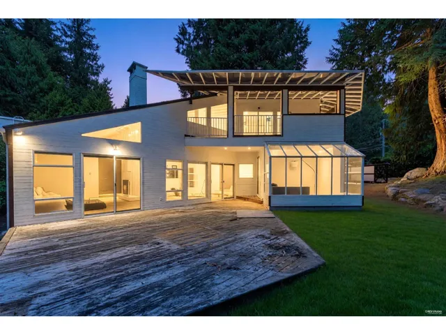 3249 136 STREET, Surrey, British Columbia V4P1K7