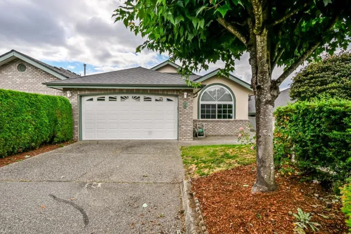 25 32777 CHILCOTIN DRIVE, Abbotsford, British Columbia V2T5W4