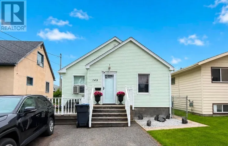 149 Prospect AVE, Thunder Bay, Ontario P7A5L5