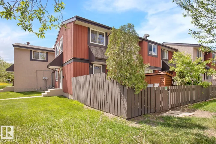 8314 182 ST NW, Edmonton, Alberta T5T1T9