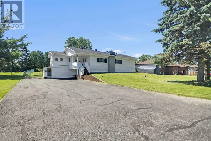 6898 MITCH OWENS ROAD, Ottawa, Ontario K4P1C5