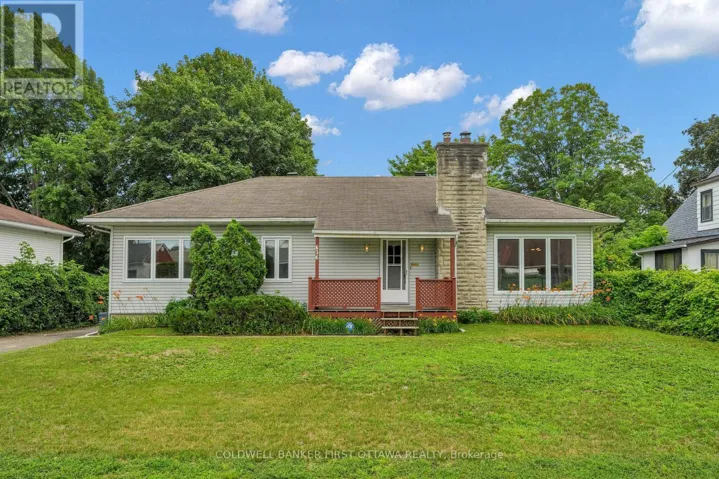 636 MALARTIC AVENUE, Ottawa, Ontario K1K0X3